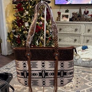 MONTANA WEST BRAIDED STRAP AZTEC TOTE BAG